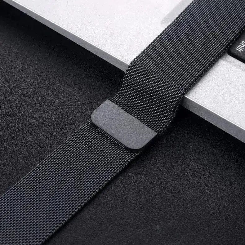 Milanese Magnetic Loop Curve Black