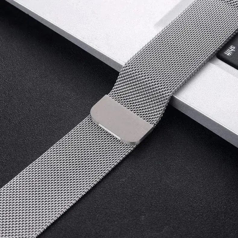 Milanese Magnetic Loop Curve Silver