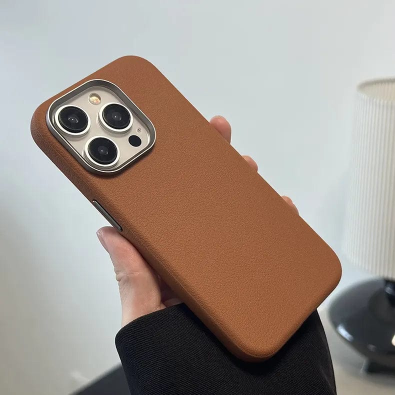 Vegan Leather MagSafe Case iPhone 17 Brown