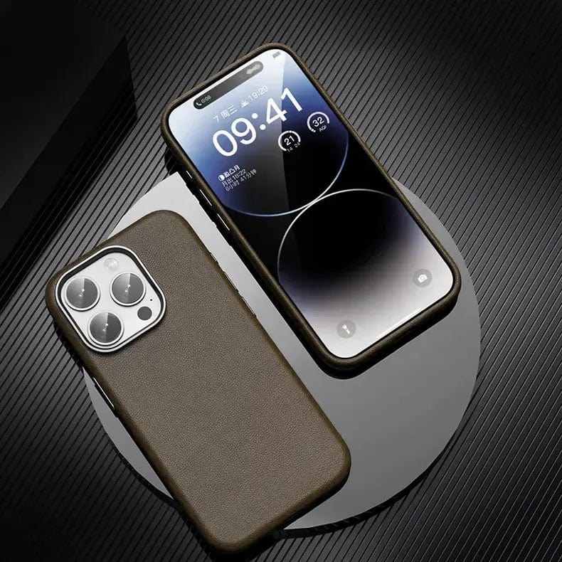 Vegan Leather MagSafe Case iPhone 17 Walnut